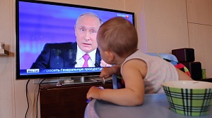 Путин отменил выплаты в 50 рублей по уходу за ребёнком