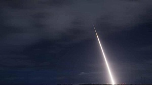 США испытают запрещённые ДРСМД ракеты США испытают запрещённые ДРСМД ракеты