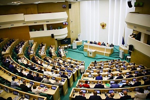 Совфед одобрил закон об «обнулении» президентских сроков Совфед одобрил закон об «обнулении» президентских сроков