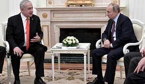 Путин и Нетаньяху обсудили «сделку века» Путин и Нетаньяху обсудили «сделку века»