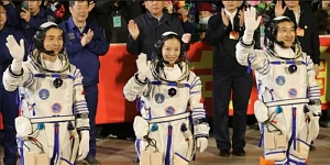 Китайские космонавты начали миссию на первой постоянной космической станции Китайские космонавты начали миссию на первой постоянной космической станции