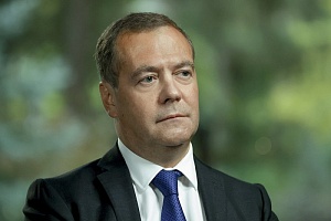 Медведев: во время эпидемии безопасность общества важнее прав отдельного человека Медведев: во время эпидемии безопасность общества важнее прав отдельного человека