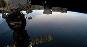 Радиатор «Союза МС-22» повредил метеороид Радиатор «Союза МС-22» повредил метеороид