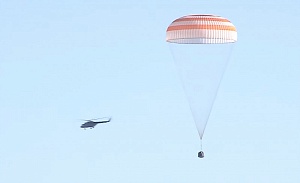 Спускаемый аппарат повреждённого «Союза МС-22» вернулся на Землю Спускаемый аппарат повреждённого «Союза МС-22» вернулся на Землю