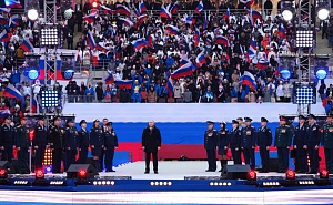 Путин выступил на концерте-митинге в «Лужниках» Путин выступил на концерте-митинге в «Лужниках»