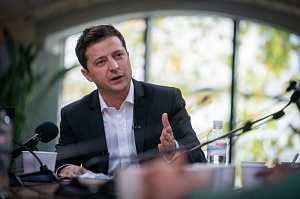 Зеленский выступил против военного решения конфликта в Донбассе