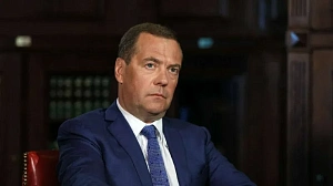 Медведев: киевский режим перешёл в стадию «посмертного гниения» Медведев: киевский режим перешёл в стадию «посмертного гниения»