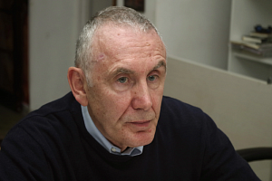 Юрий Куликов: «При всех обстоятельствах она оставалась магнетической Беллой Ахмадулиной» Юрий Куликов: «При всех обстоятельствах она оставалась магнетической Беллой Ахмадулиной»