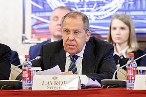 Лавров назвал гендиректора ЮНЕСКО соучастницей информвойны против РФ Лавров назвал гендиректора ЮНЕСКО соучастницей информвойны против РФ