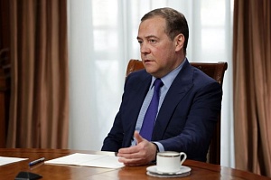 Медведев: любая попытка посягнуть на Крым — это объявление войны РФ Медведев: любая попытка посягнуть на Крым — это объявление войны РФ