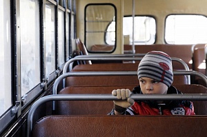 Госдума запретила высаживать из транспорта детей-безбилетников
