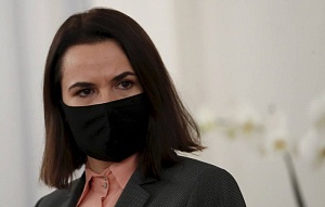 Тихановская предложила провести голосование о переговорах власти и оппозиции Тихановская предложила провести голосование о переговорах власти и оппозиции