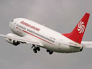 Возобновлению полетов в Тбилиси помешал больной пассажир