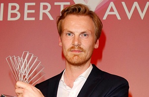 Журналиста Der Spiegel уличили в краже пожертвований Журналиста Der Spiegel уличили в краже пожертвований