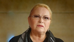 Нина Усатова: «Артисту надо слышать дыхание зала…» Нина Усатова: «Артисту надо слышать дыхание зала…»