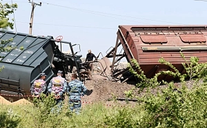 В Крыму с путей сошли несколько вагонов поезда В Крыму с путей сошли несколько вагонов поезда
