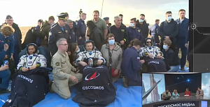Российско-американский экипаж вернулся на Землю с МКС после годовой экспедиции