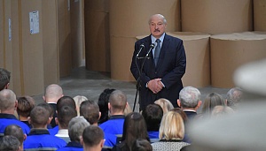 Лукашенко разъяснил ситуацию с закупкой нефти из России Лукашенко разъяснил ситуацию с закупкой нефти из России