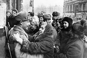 Парад для них – «топот сапог» Парад для них – «топот сапог»