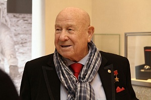 Алексею Леонову исполнилось 85 лет
