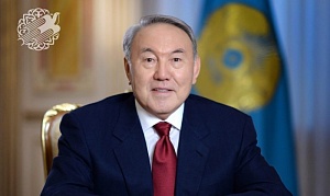 Эффектный жест Назарбаева Эффектный жест Назарбаева