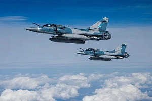 Макрон пообещал Киеву истребители Mirage 2000 Макрон пообещал Киеву истребители Mirage 2000