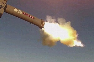 Американцы испытали электромагнитную пушку Американцы испытали электромагнитную пушку