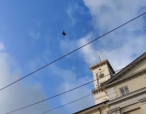 СМИ: первая партия истребителей F-16 прибыла на Украину СМИ: первая партия истребителей F-16 прибыла на Украину