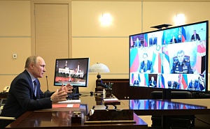 Путин обсудил с членами Совбеза ответ на санкции США Путин обсудил с членами Совбеза ответ на санкции США