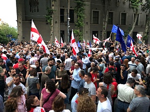 В Грузии прошёл митинг за восстановление отношений с Москвой В Грузии прошёл митинг за восстановление отношений с Москвой