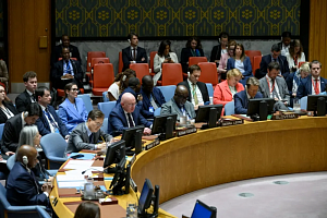 Небензя: Россия ответит на милитаризацию космоса Западом Небензя: Россия ответит на милитаризацию космоса Западом