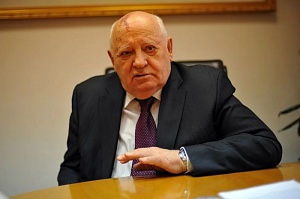 Горбачёв указал на главную ошибку Лукашенко Горбачёв указал на главную ошибку Лукашенко