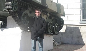 Особенно раздражает их «Бессмертный полк»… Особенно раздражает их «Бессмертный полк»…