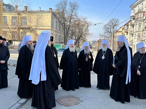 Зеленский отказался встречаться с представителями канонической УПЦ Зеленский отказался встречаться с представителями канонической УПЦ