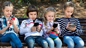 Большинство россиян намерены ограничить детям доступ в интернет во время летних каникул