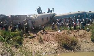 В Египте столкнулись два поезда В Египте столкнулись два поезда