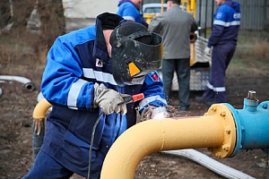 Россиянам начнут бесплатно проводить газ Россиянам начнут бесплатно проводить газ