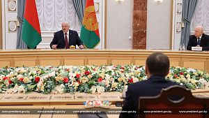 Лукашенко констатировал полную деградацию международных структур 