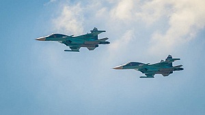 Два бомбардировщика Су-34 столкнулись в воздухе Два бомбардировщика Су-34 столкнулись в воздухе