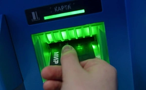 Банки Казахстана и Киргизии перестанут принимать карты «Мир» 