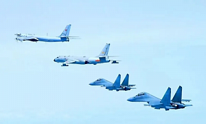 РФ и Китай провели воздушное патрулирование над двумя морями