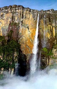 Чавес переименовал самый высокий водопад в мире