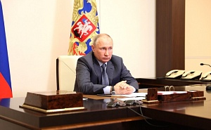 Путин поручил наградить учителей казанской гимназии Путин поручил наградить учителей казанской гимназии