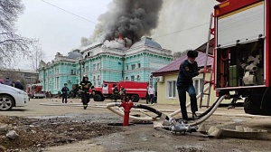 В Благовещенске врачи провели операцию в горящем кардиоцентре