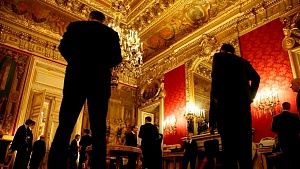 Во Франции проходит забастовка дипломатов Во Франции проходит забастовка дипломатов