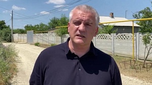 Украина обстреляла буровые платформы «Черноморнефтегаза» Украина обстреляла буровые платформы «Черноморнефтегаза»