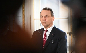 Сикорский заявил о готовности 30 стран «поддерживать мир» на Украине Сикорский заявил о готовности 30 стран «поддерживать мир» на Украине