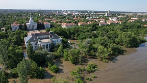 Плотина Каховской ГЭС в Херсонской области разрушена из-за обстрела Плотина Каховской ГЭС в Херсонской области разрушена из-за обстрела