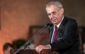 Сенат Чехии рассмотрит возможность обвинить президента в госизмене