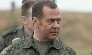 Медведев призвал остановить ВСУ и самим перейти в наступление
